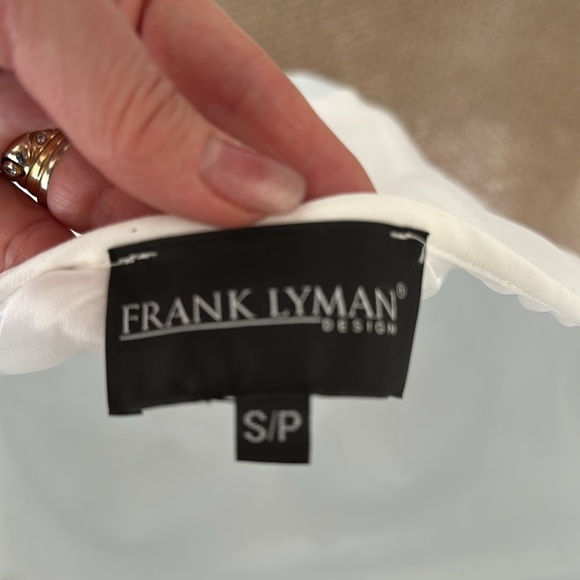 Frank Lyman white blouse - Picture 5 of 5